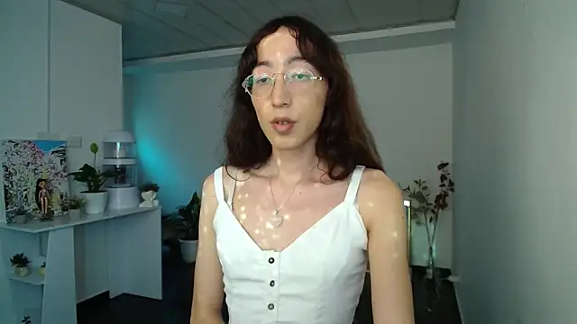 NicoleCortez online show from 15, 12, 2024