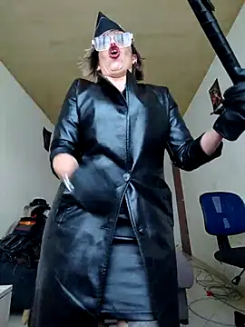 sexymarilyncolombia online show from 2, 10, 2025