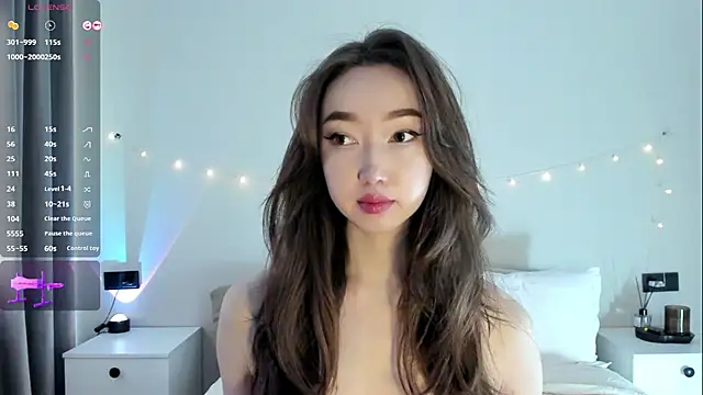  luna 022 online show from 25, 9, 2025