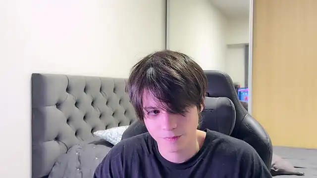 Snapshot of SasukeUhchiaa chatting on 9, 1, 2025 SasukeUhchiaa online show from 9, 1, 2025