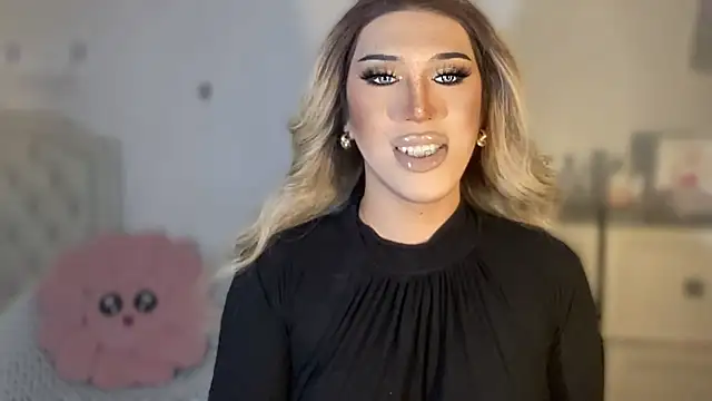 Ts glamxxxx online show from 18, 10, 2025