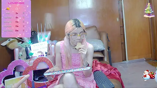 Skinygirl online show from 7, 3, 2025