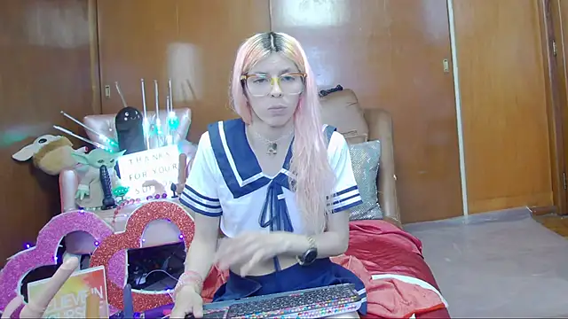 Skinygirl online show from 13, 3, 2025