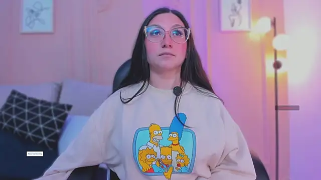 lucy neil online show from 17, 4, 2026