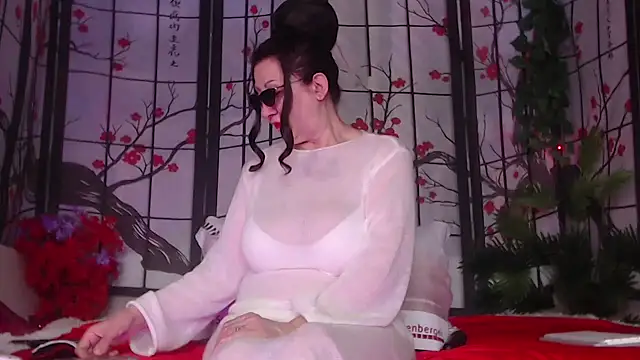 NightOrhideya online show from 12, 4, 2026