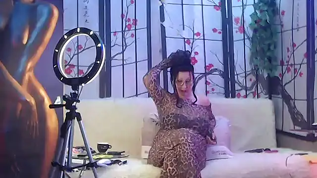 NightOrhideya online show from 20, 4, 2026