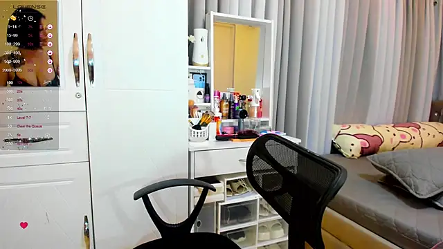 FuckDollNicky online show from 10, 12, 2024