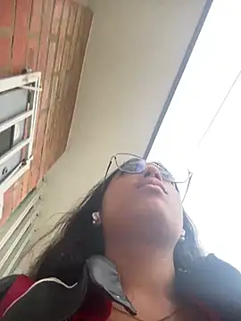 vaness weet online show from 10, 2, 2025