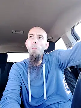 Snapshot of JohnnyFaster chatting on 28, 9, 2025 JohnnyFaster online show from 28, 9, 2025