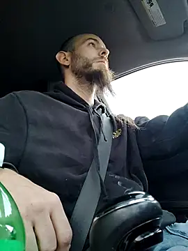 Snapshot of JohnnyFaster chatting on 13, 10, 2025 JohnnyFaster online show from 13, 10, 2025