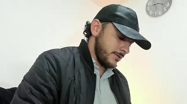 tuyo1995 online show from 9, 1, 2025