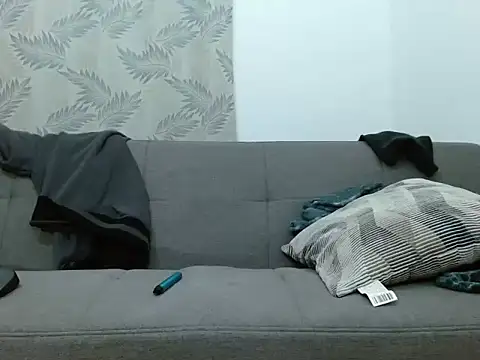 tuyo1995 online show from 2, 10, 2025