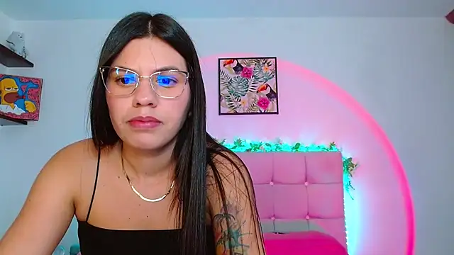 Layla Rachel online show from 31, 10, 2025