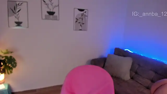 annie barozzi online show from 25, 3, 2026