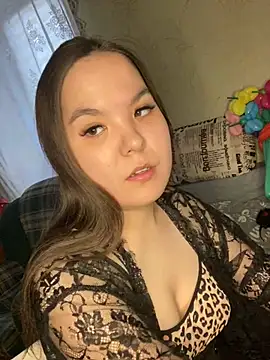 Snapshot of Var_Kiss chatting on 16, 3, 2025 Var Kiss online show from 16, 3, 2025