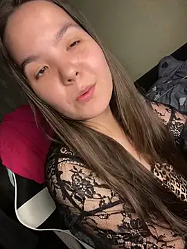 Snapshot of Var_Kiss chatting on 28, 9, 2025 Var Kiss online show from 28, 9, 2025