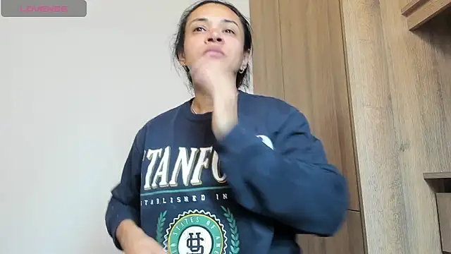 Bessie32 online show from 14, 3, 2025