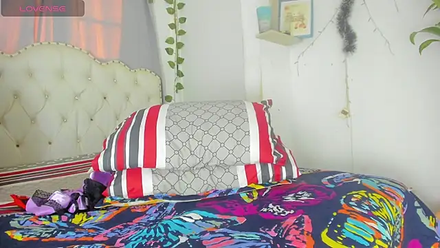 khalyn jenner online show from 12, 9, 2025