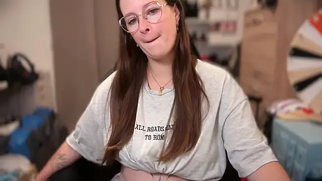 Snapshot of Amai_Live chatting on 4, 10, 2025 Amai Live online show from 4, 10, 2025