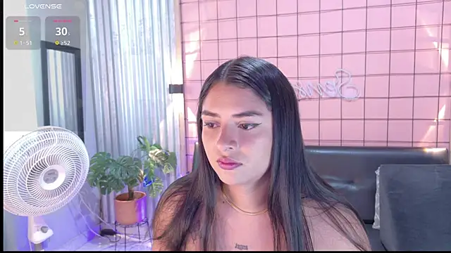 Snapshot of mensia_hernandz chatting on 3, 10, 2025 mensia hernandz online show from 3, 10, 2025