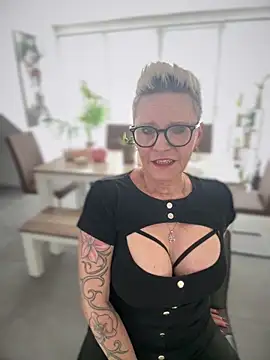 German Milf online show from 10, 2, 2025
