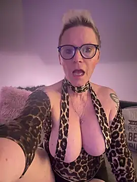 German Milf online show from 19, 2, 2025
