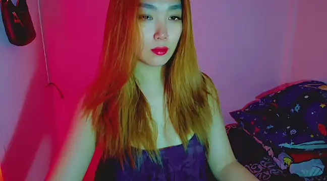 TR4NSCUTI3 online show from 6, 12, 2024