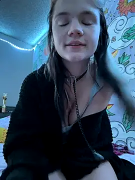 Cutiepiespanks online show from 8, 9, 2025