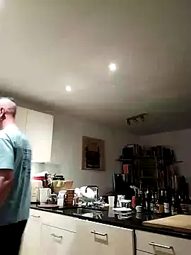 Snapshot of seelengleich chatting on 2, 1, 2025 seelengleich online show from 2, 1, 2025