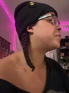 Snapshot of N1NT3NDH03 chatting on 7, 1, 2026 N1NT3NDH03 online show from 7, 1, 2026