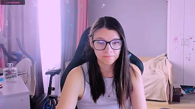 MollyLollipop online show from 20, 4, 2026