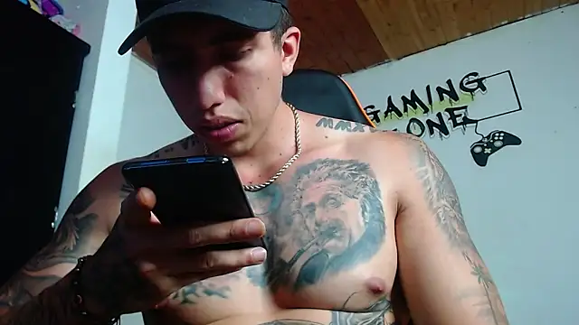 Adam Hudsond online show from 4, 3, 2025