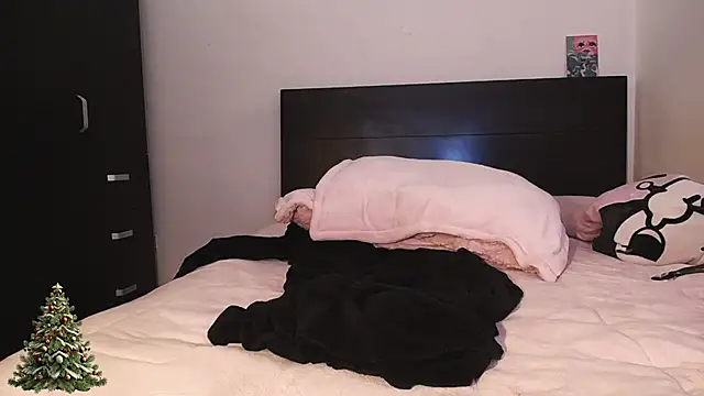 MARIANADIRTY online show from 4, 1, 2025