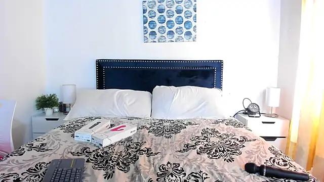 ZulyMichels online show from 20, 3, 2025