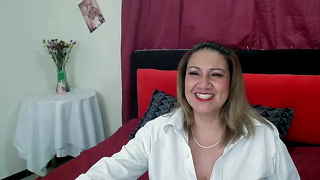 yayita mature online show from 16, 1, 2025