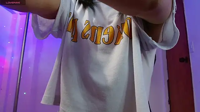 Snapshot of Martina1369 chatting on 17, 2, 2026 Martina1369 online show from 17, 2, 2026