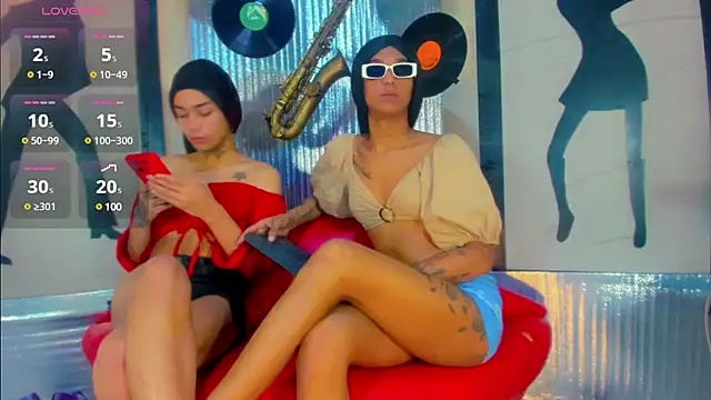 nickyminach  online show from 1, 3, 2025