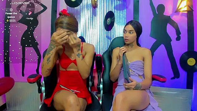 nickyminach  online show from 5, 12, 2025