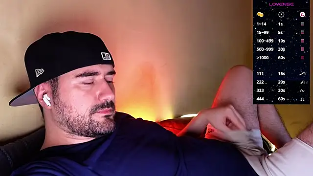 Snapshot of DominantTheo chatting on 9, 12, 2024 DominantTheo online show from 9, 12, 2024