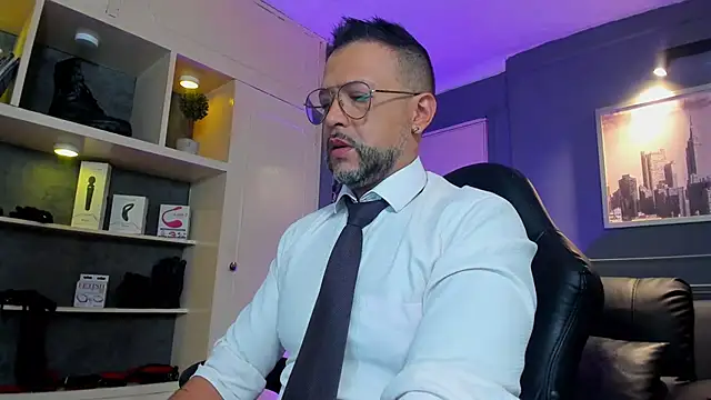 MrFrank tattoo online show from 25, 11, 2025