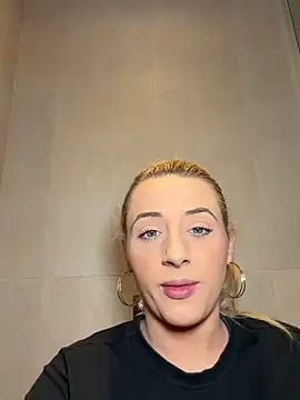 Strongqueen online show from 8, 2, 2026