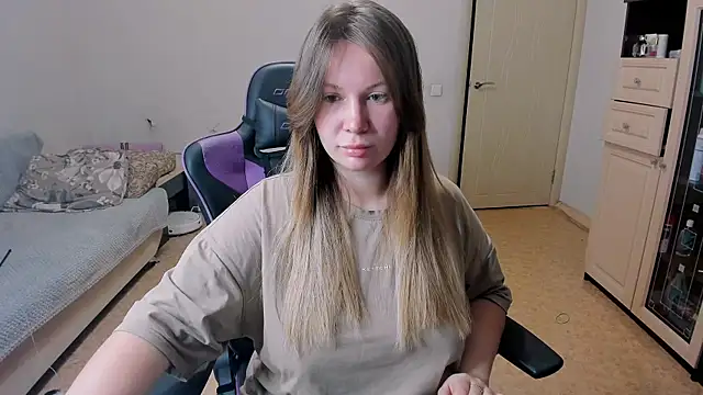 stella vestal online show from 15, 11, 2025