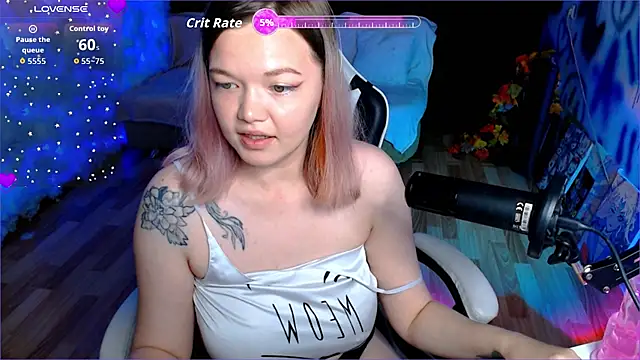 Snapshot of mary_lunar chatting on 3, 10, 2025 mary lunar online show from 3, 10, 2025