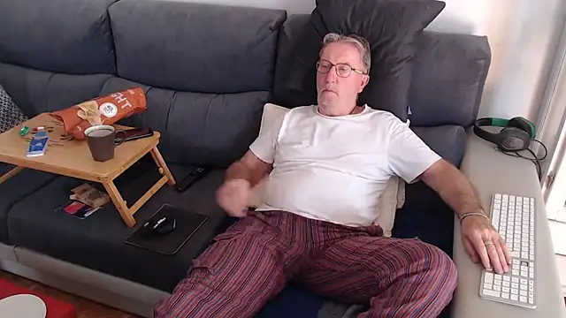 Nudelschwanz online show from 11, 3, 2025