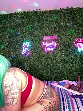 ThickAssRena online show from 5, 2, 2026