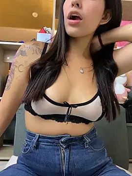 DaphneUwu online show from 28, 9, 2025