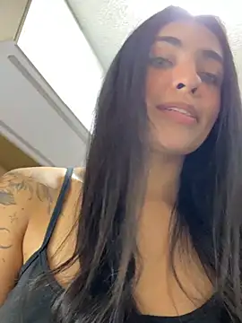 DaphneUwu online show from 10, 3, 2026