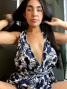 DaphneUwu online show from 19, 5, 2026