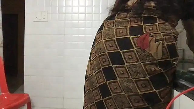 Snapshot of Riyasingh9 chatting on 3, 2, 2025 Riyasingh9 online show from 3, 2, 2025