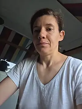 Snapshot of Lina_lou4 chatting on 27, 5, 2026 Lina lou4 online show from 27, 5, 2026